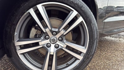 2019 Volvo XC60 T5 Momentum