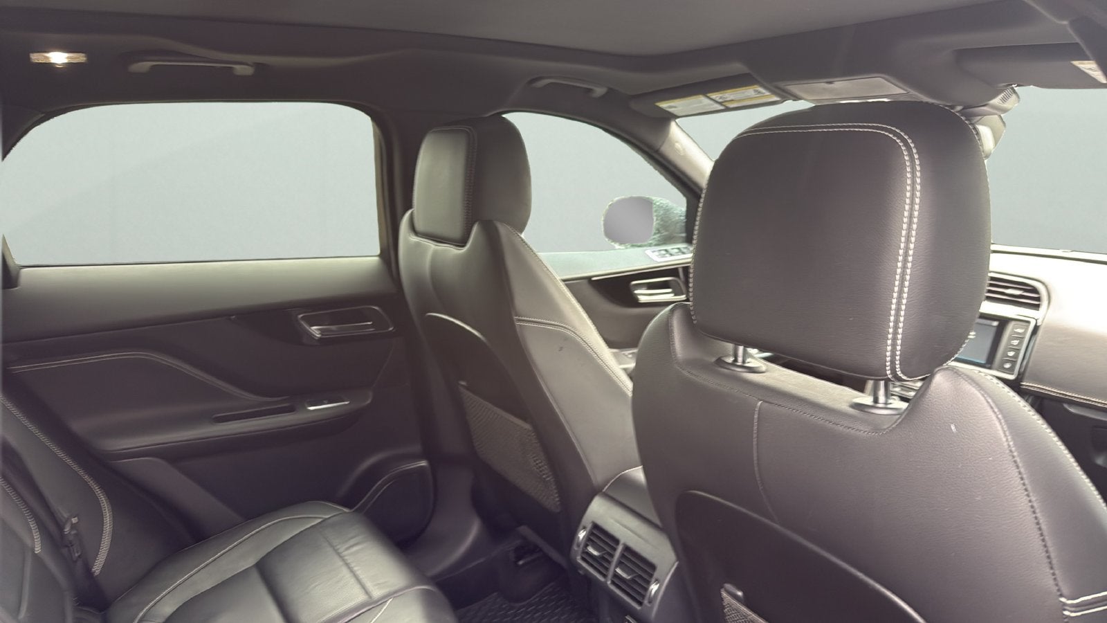 2018 Jaguar F-PACE 30t R-Sport