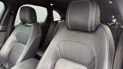 2018 Jaguar F-PACE 30t R-Sport