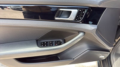 2019 Porsche Panamera E-Hybrid 4