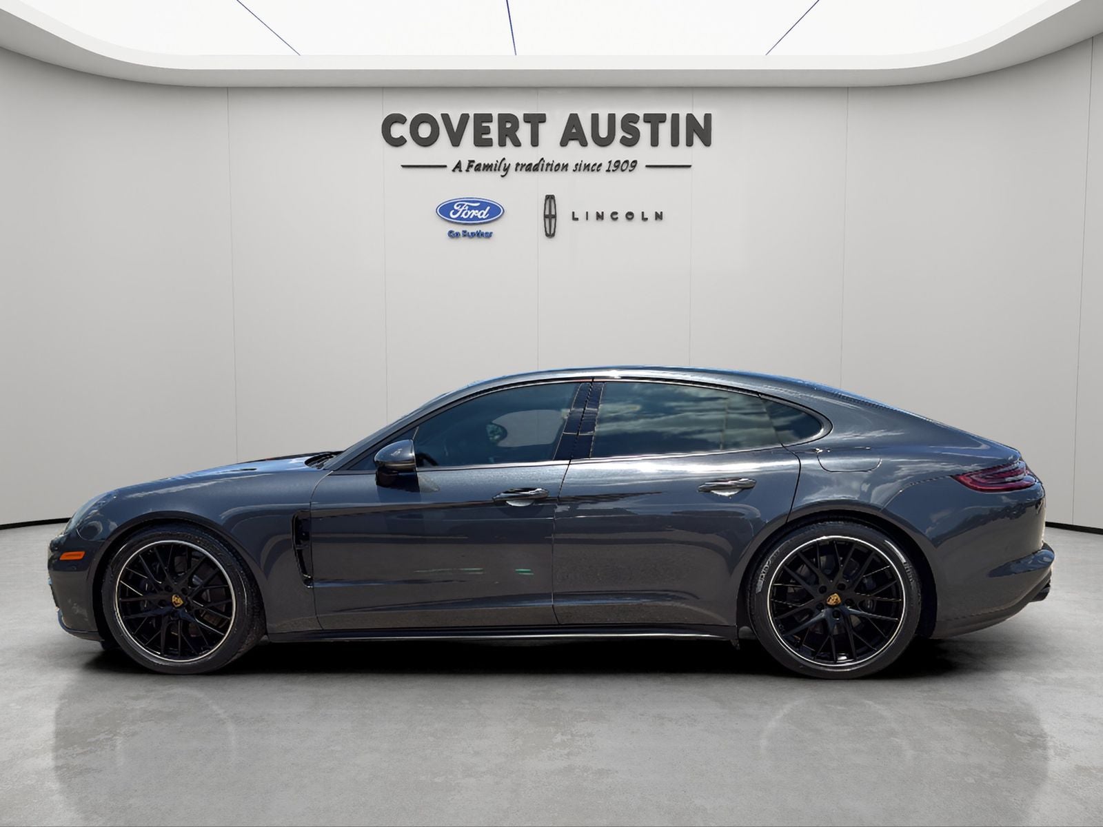 2019 Porsche Panamera E-Hybrid 4